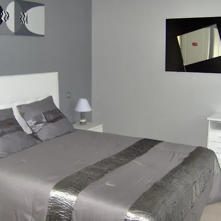 Couette-café D'hotes Les Lavandes 3*